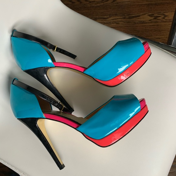 Bebe trim color platform high heels size 8 - Picture 3 of 9